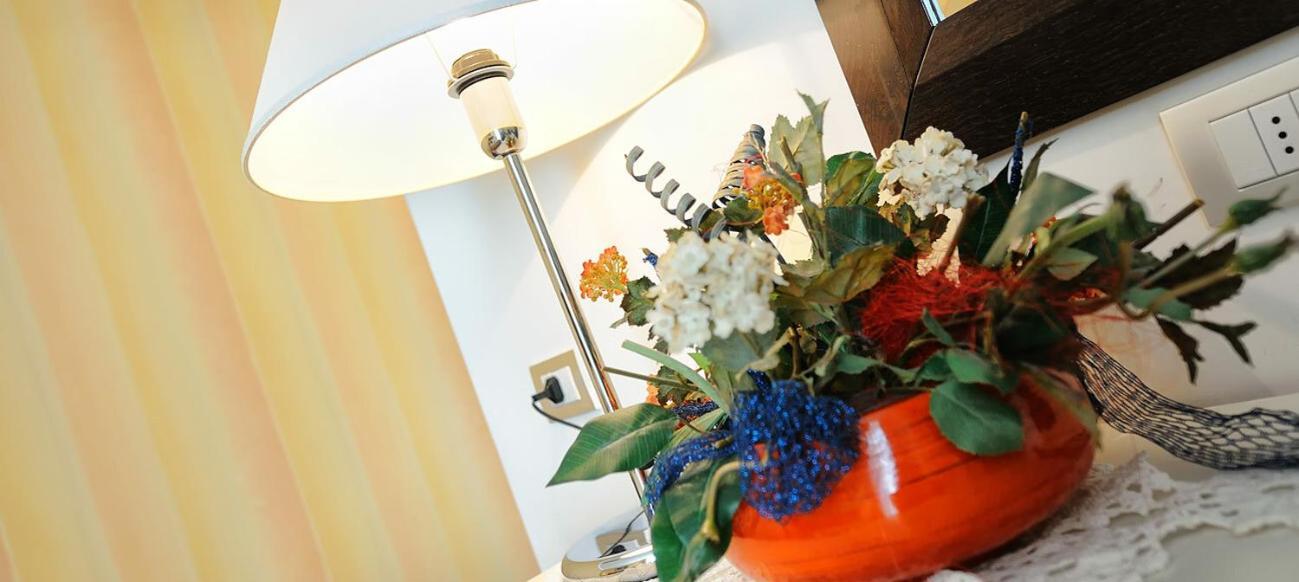 Hotel Sirius Riccione Esterno foto