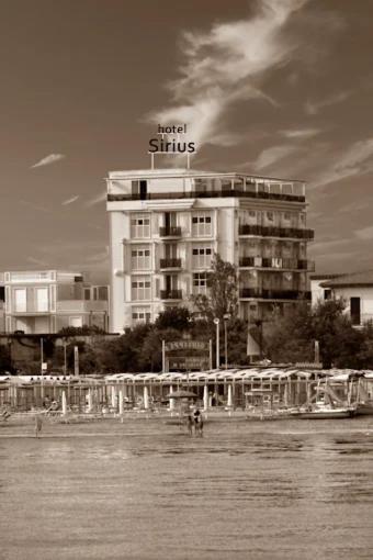 Hotel Sirius Riccione Esterno foto